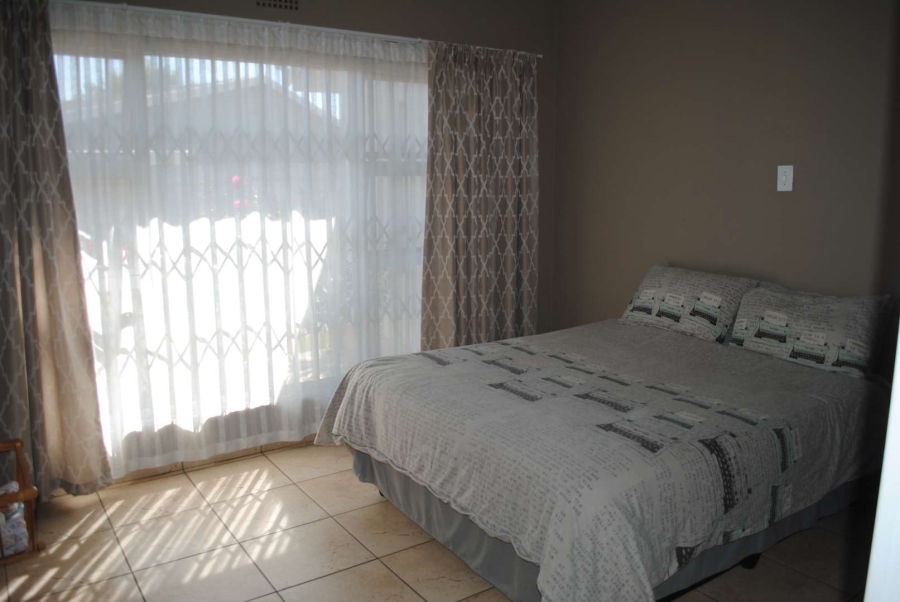 4 Bedroom Property for Sale in Rothdene Gauteng