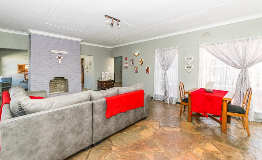 4 Bedroom Property for Sale in Horison Park Gauteng