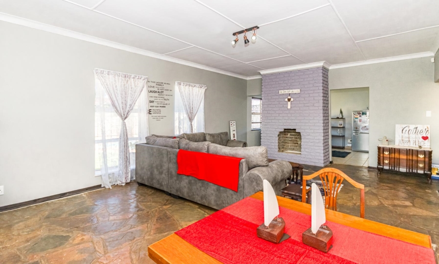 4 Bedroom Property for Sale in Horison Park Gauteng