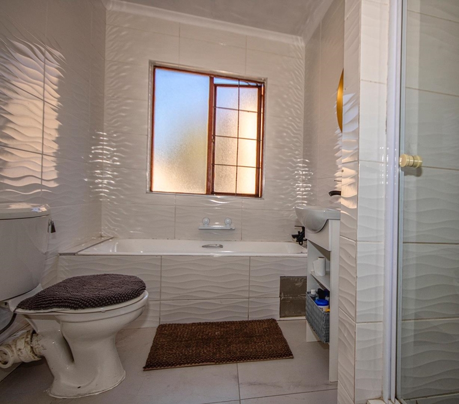 To Let 3 Bedroom Property for Rent in Meyersig Lifestyle Estate Gauteng