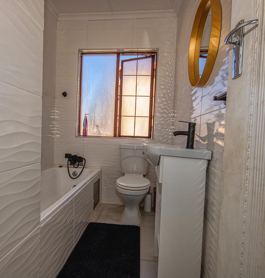 To Let 3 Bedroom Property for Rent in Meyersig Lifestyle Estate Gauteng