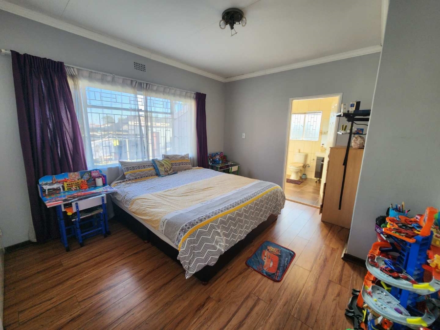 4 Bedroom Property for Sale in Brackenhurst Gauteng