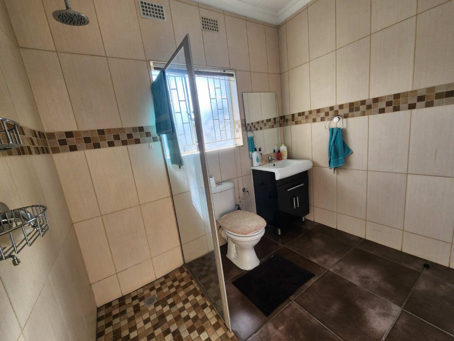 4 Bedroom Property for Sale in Brackenhurst Gauteng