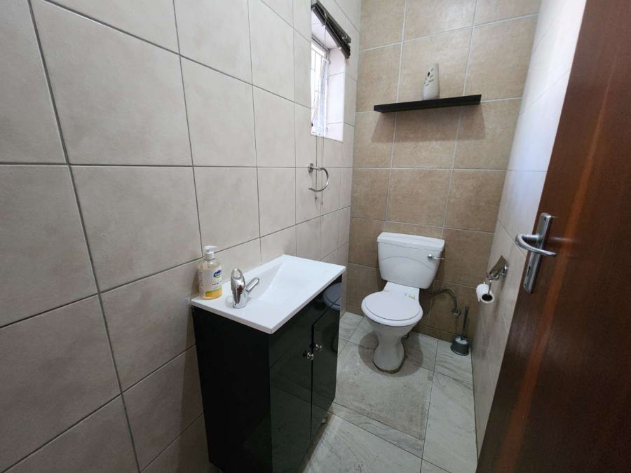 4 Bedroom Property for Sale in Brackenhurst Gauteng