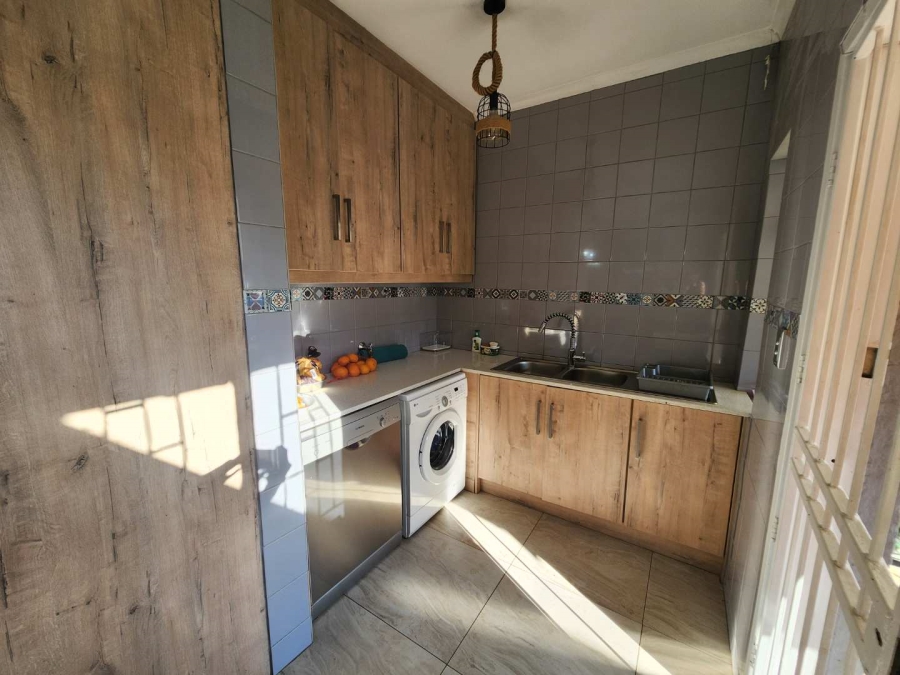 4 Bedroom Property for Sale in Brackenhurst Gauteng