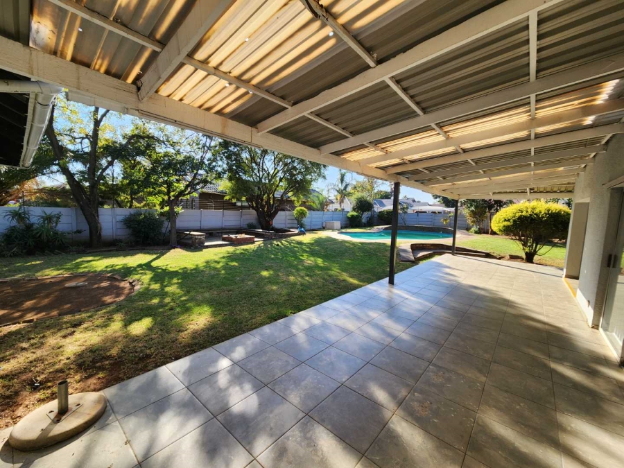 4 Bedroom Property for Sale in Brackenhurst Gauteng