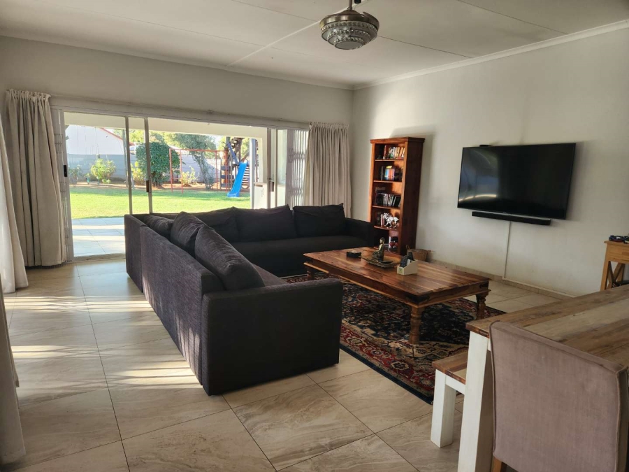 4 Bedroom Property for Sale in Brackenhurst Gauteng