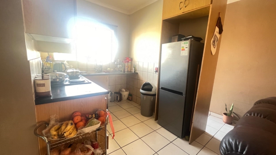 2 Bedroom Property for Sale in Meredale Gauteng