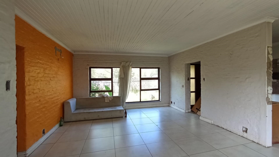 3 Bedroom Property for Sale in Mnandi A H Gauteng