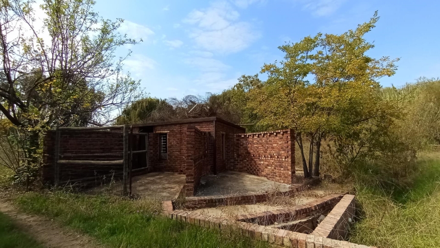 3 Bedroom Property for Sale in Mnandi A H Gauteng