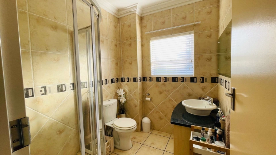 2 Bedroom Property for Sale in Midstream Estate Gauteng