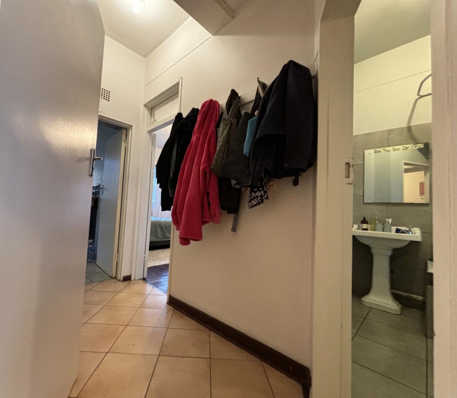 To Let 1 Bedroom Property for Rent in Illovo Gauteng