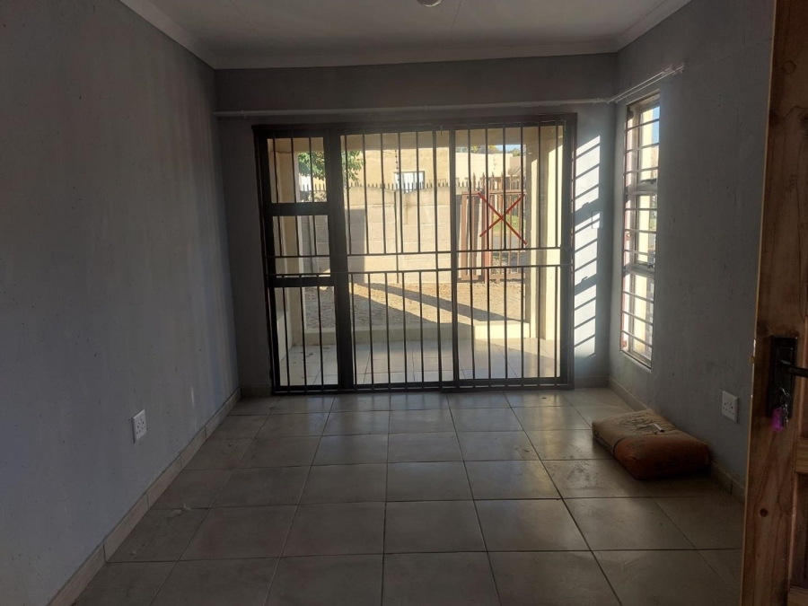To Let 1 Bedroom Property for Rent in Brackendowns Gauteng