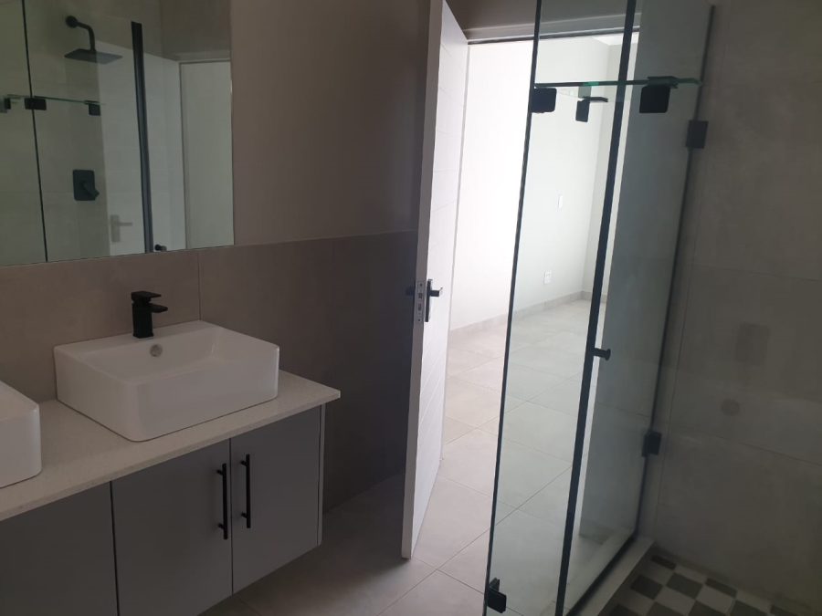 2 Bedroom Property for Sale in Brooklyn Gauteng