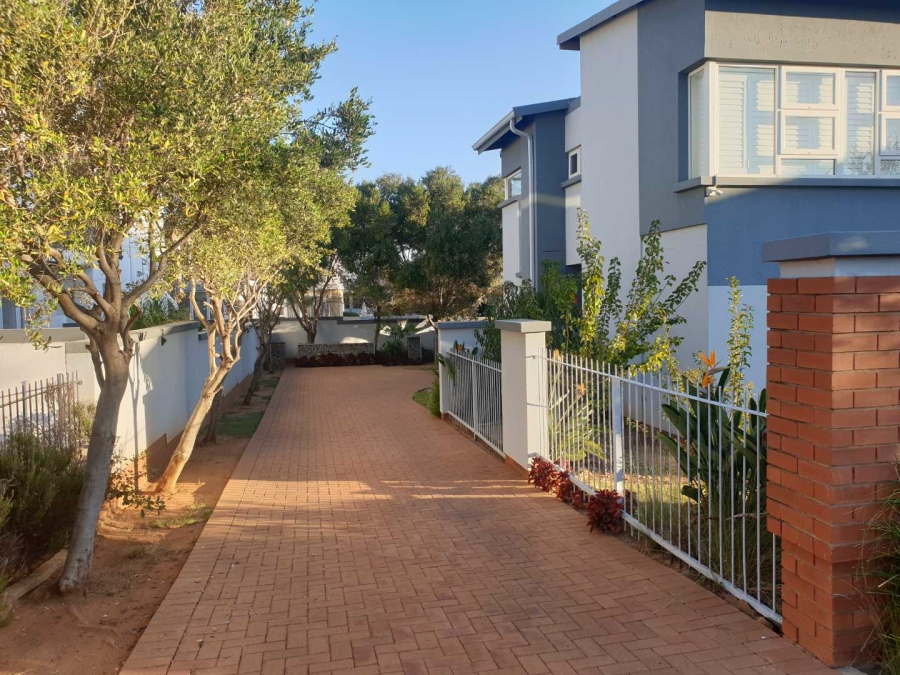 4 Bedroom Property for Sale in Eye of Africa Gauteng