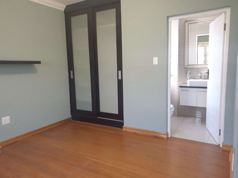 4 Bedroom Property for Sale in Eye of Africa Gauteng