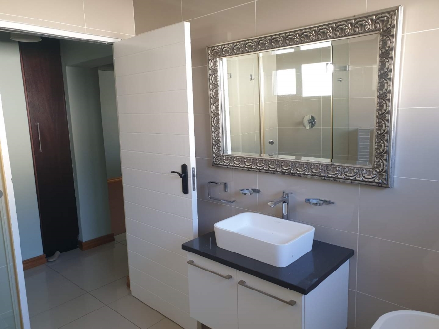 4 Bedroom Property for Sale in Eye of Africa Gauteng