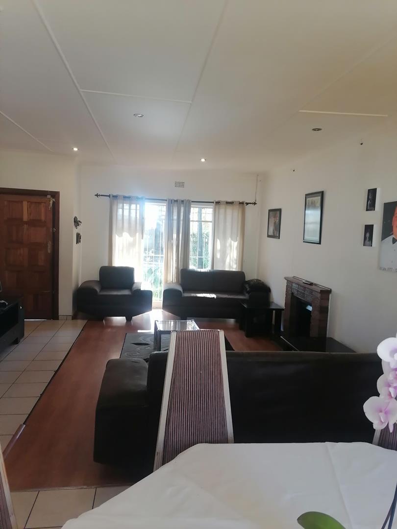 4 Bedroom Property for Sale in Brackenhurst Gauteng