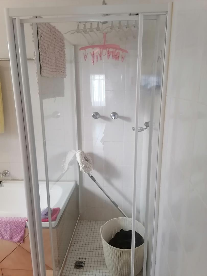 4 Bedroom Property for Sale in Brackenhurst Gauteng