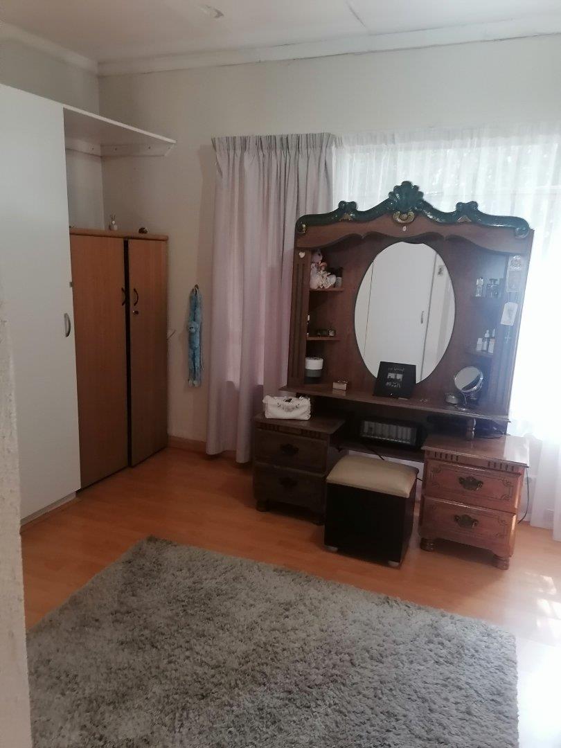 4 Bedroom Property for Sale in Brackenhurst Gauteng