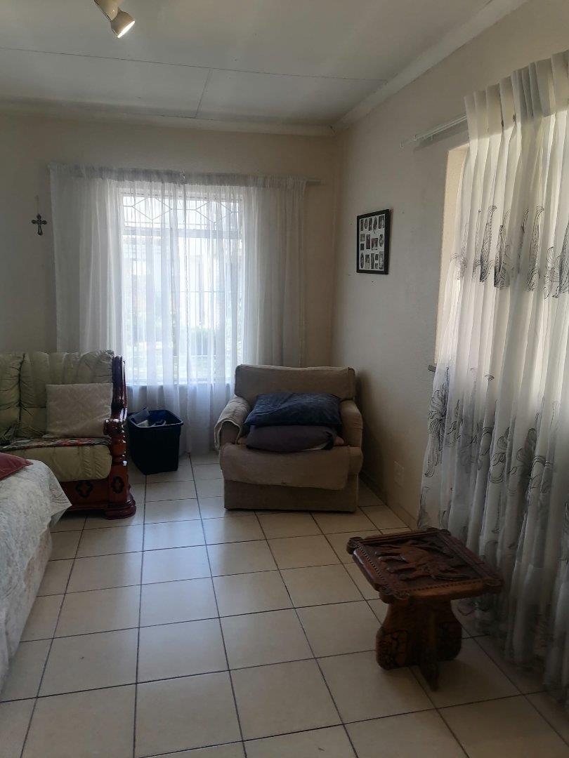 4 Bedroom Property for Sale in Brackenhurst Gauteng