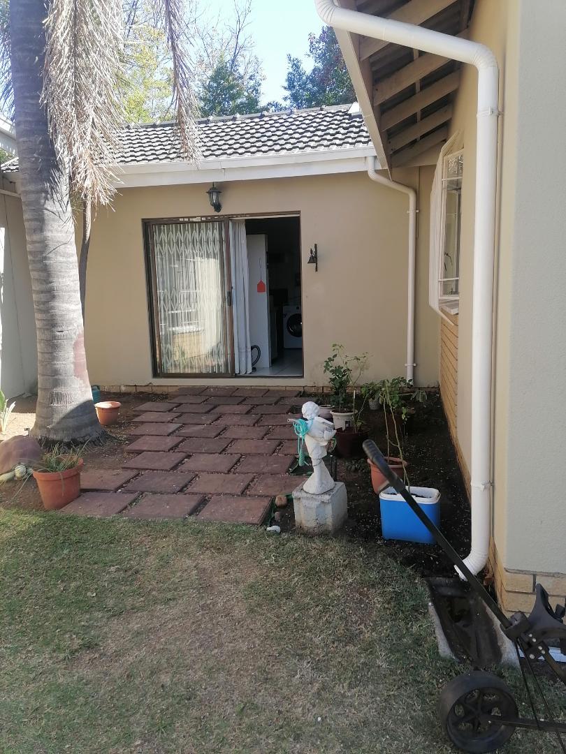 4 Bedroom Property for Sale in Brackenhurst Gauteng