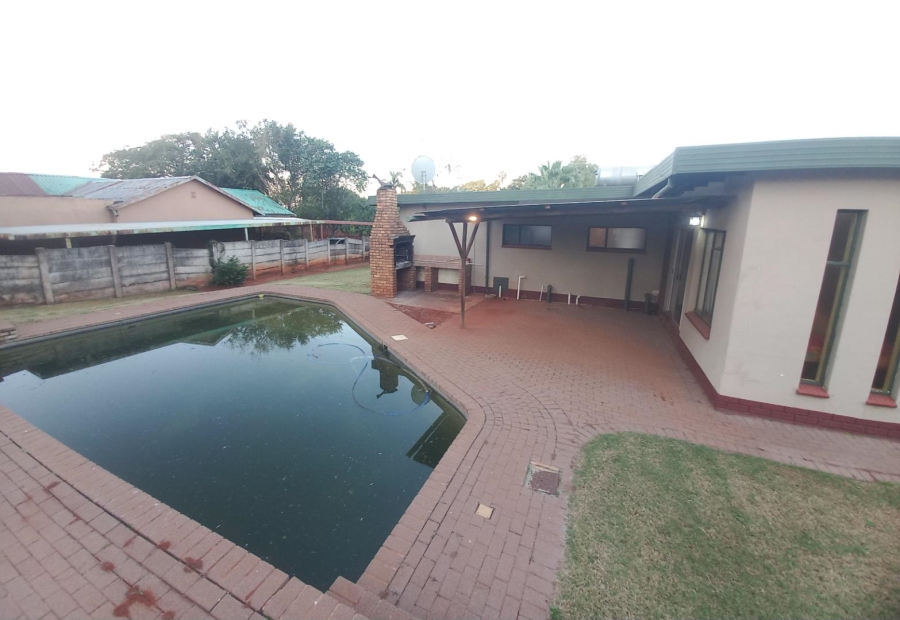 4 Bedroom Property for Sale in The Orchards Gauteng