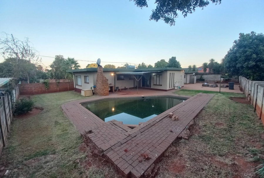 4 Bedroom Property for Sale in The Orchards Gauteng