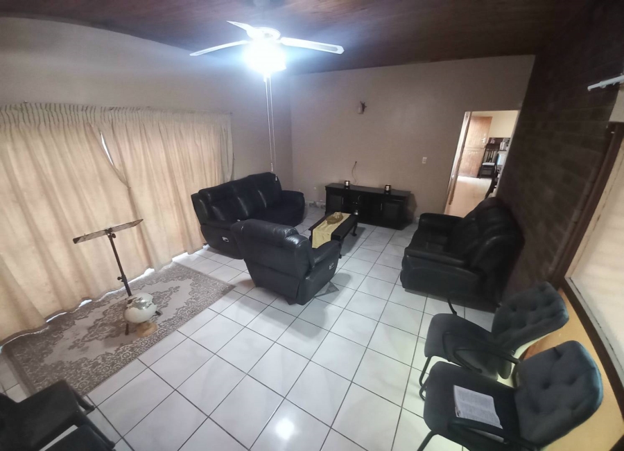 4 Bedroom Property for Sale in The Orchards Gauteng