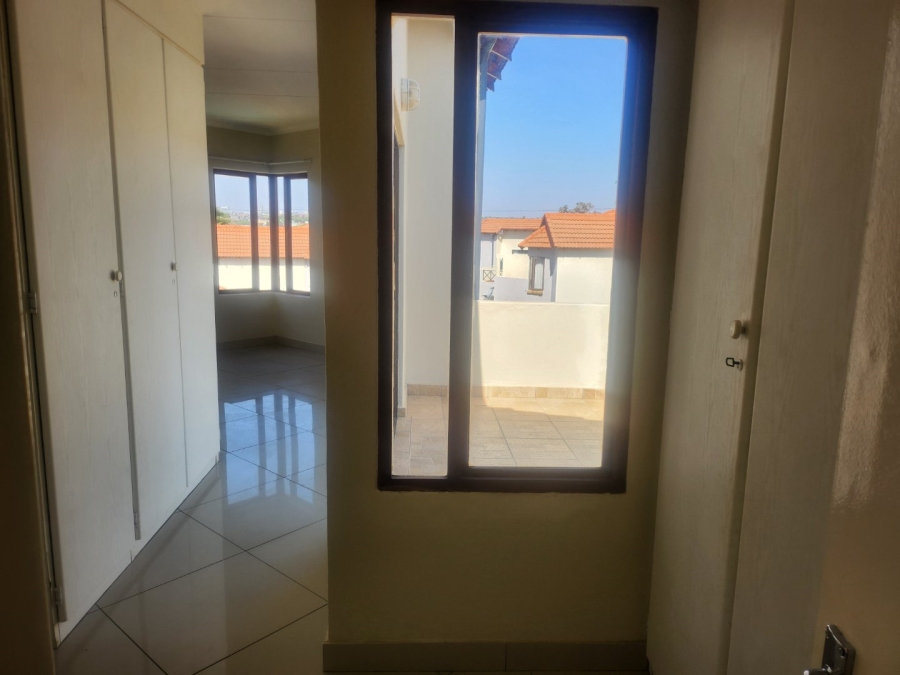 To Let 2 Bedroom Property for Rent in Northwold Gauteng