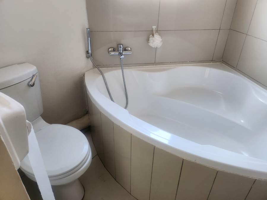 To Let 2 Bedroom Property for Rent in Northwold Gauteng