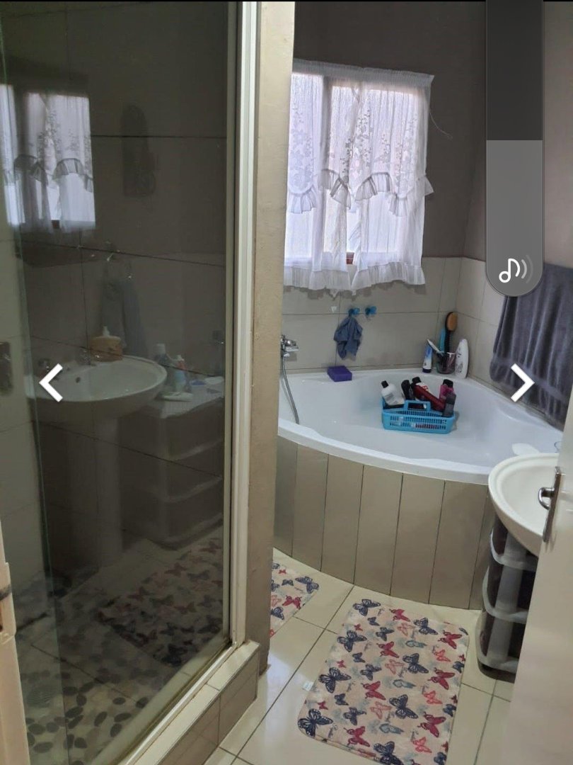 To Let 2 Bedroom Property for Rent in Northwold Gauteng