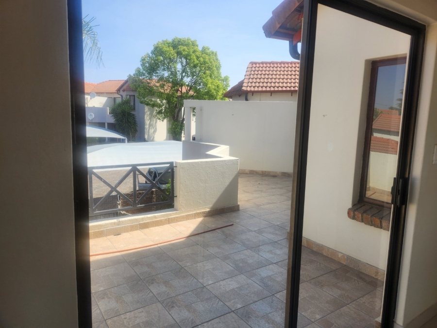 To Let 2 Bedroom Property for Rent in Northwold Gauteng