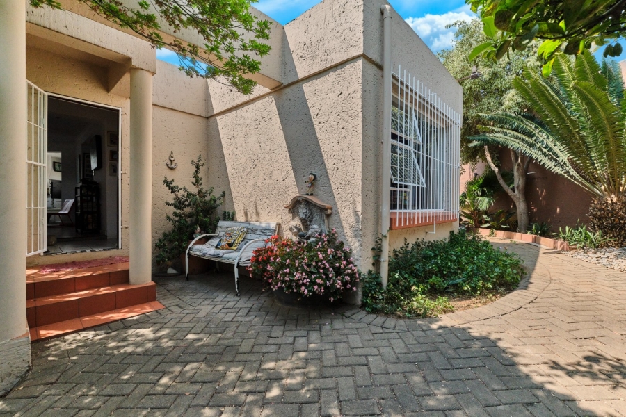 3 Bedroom Property for Sale in Bromhof Gauteng