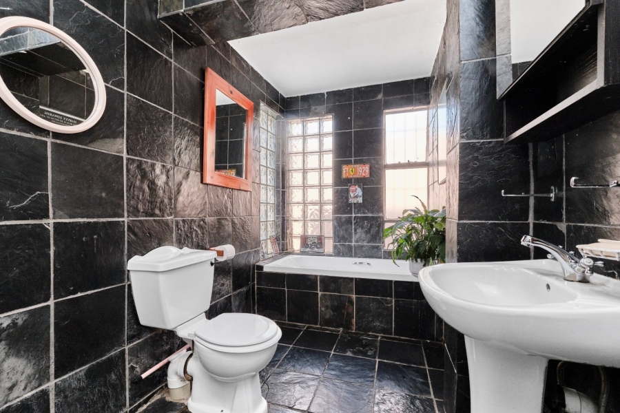 3 Bedroom Property for Sale in Bromhof Gauteng