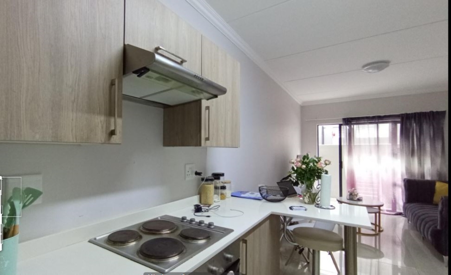 1 Bedroom Property for Sale in Halfway Gardens Gauteng