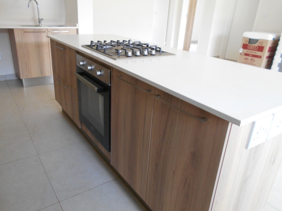 To Let 3 Bedroom Property for Rent in Glen Marais Gauteng