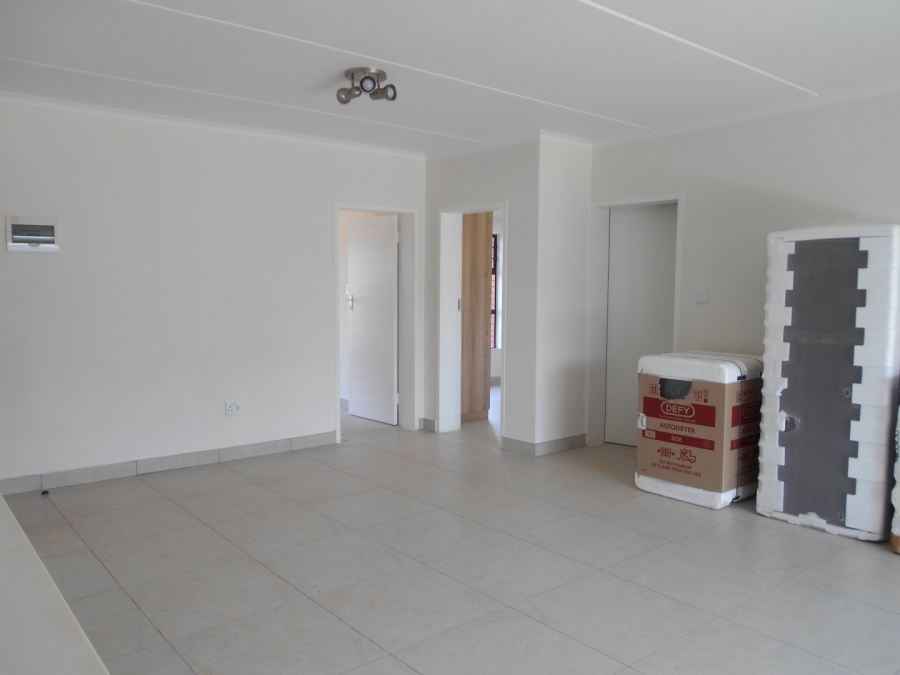 To Let 3 Bedroom Property for Rent in Glen Marais Gauteng
