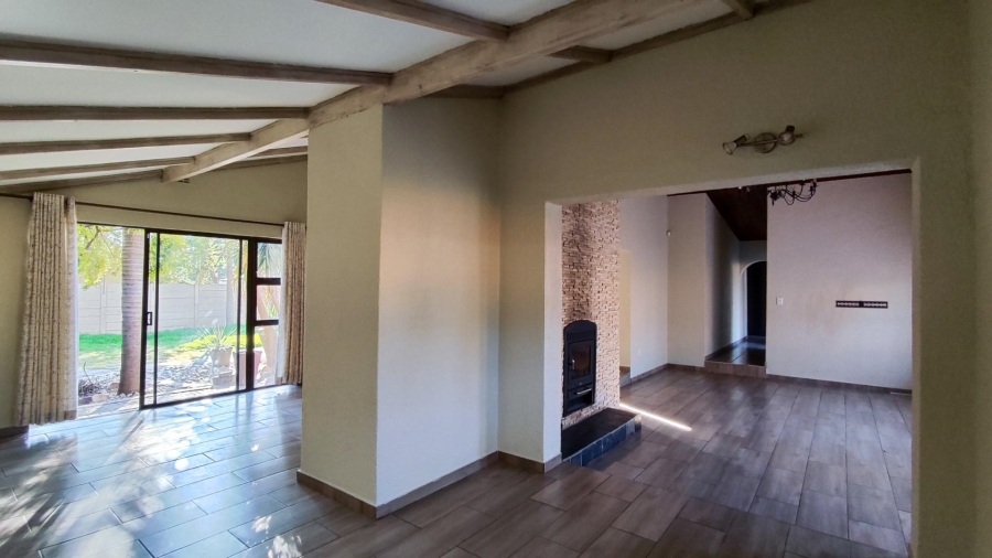 4 Bedroom Property for Sale in Farrarmere Gauteng