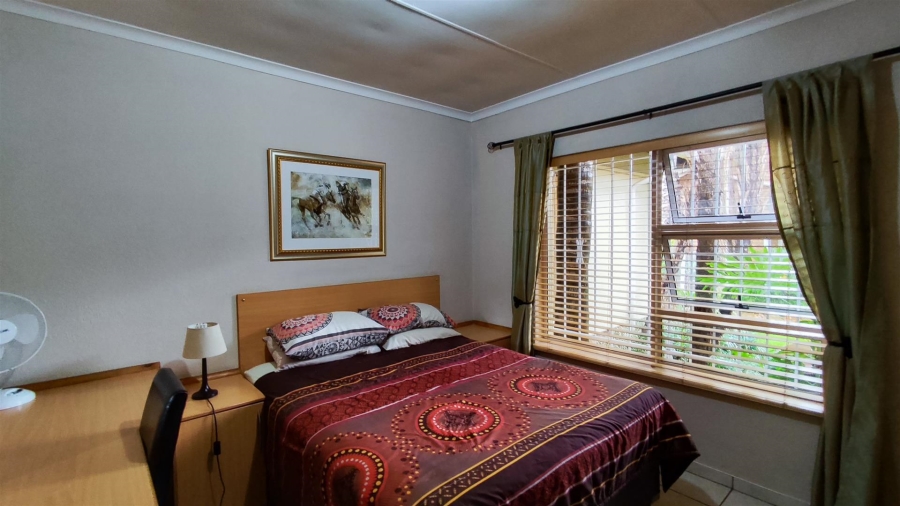 2 Bedroom Property for Sale in Van Riebeeck Park Gauteng