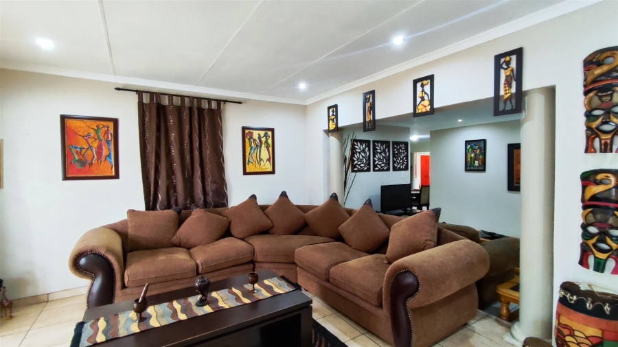 2 Bedroom Property for Sale in Van Riebeeck Park Gauteng