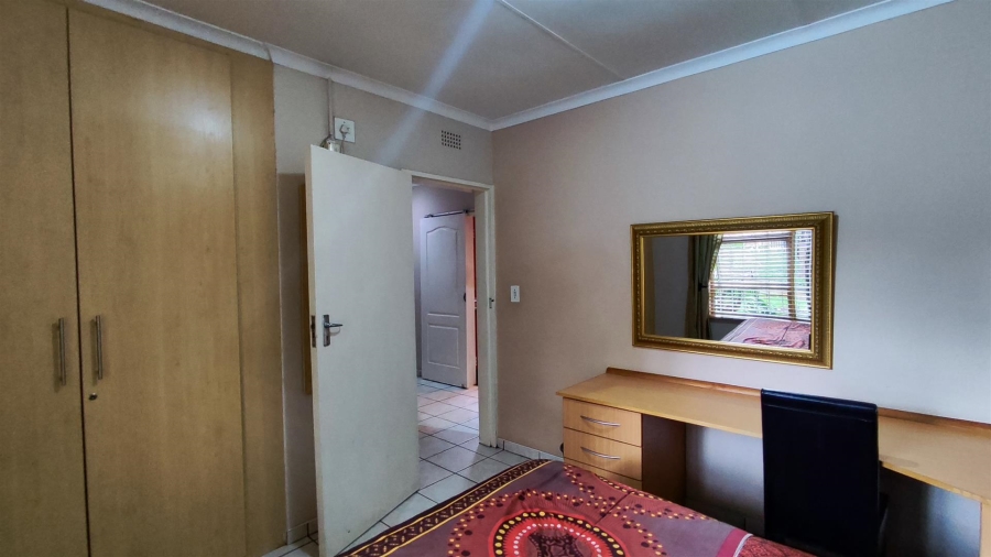 2 Bedroom Property for Sale in Van Riebeeck Park Gauteng