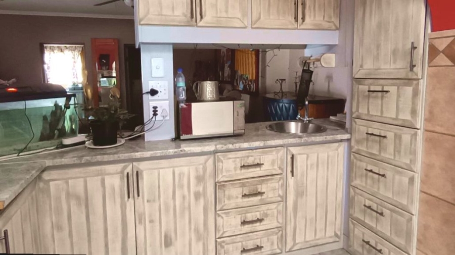 6 Bedroom Property for Sale in Riversdale Gauteng