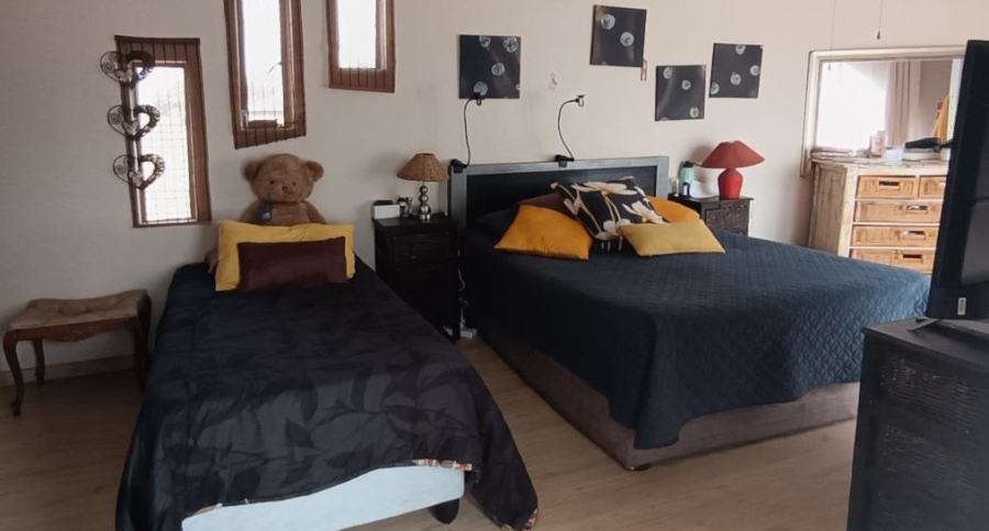 6 Bedroom Property for Sale in Riversdale Gauteng