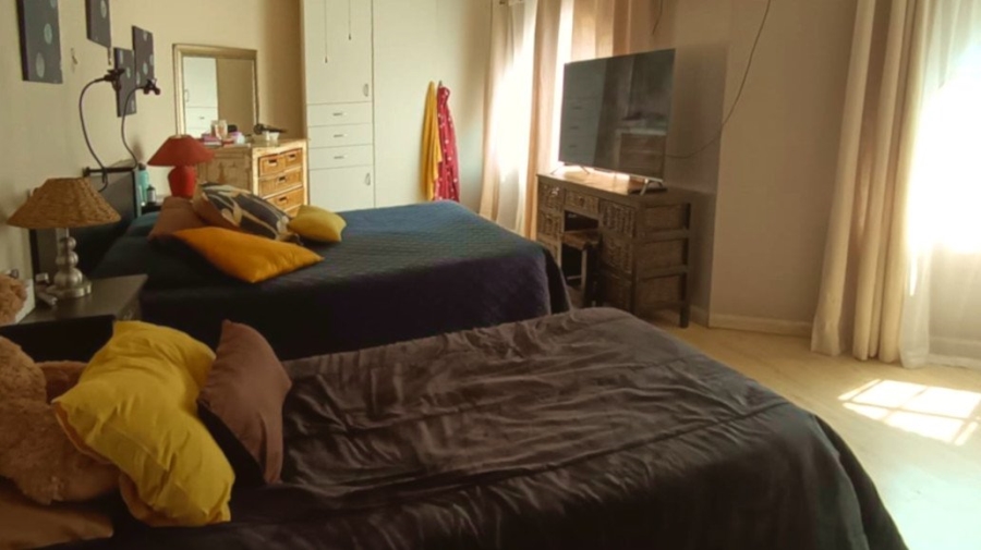 6 Bedroom Property for Sale in Riversdale Gauteng
