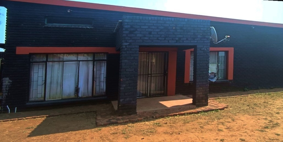6 Bedroom Property for Sale in Riversdale Gauteng