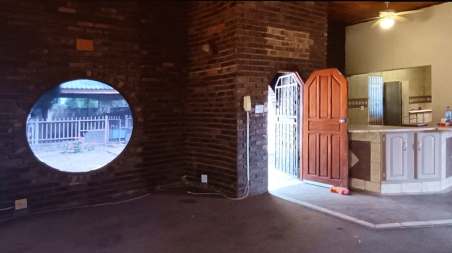 6 Bedroom Property for Sale in Riversdale Gauteng