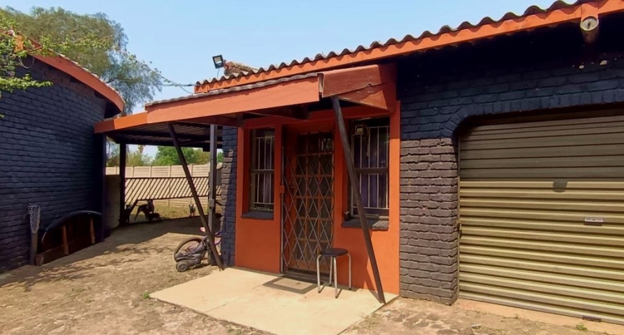 6 Bedroom Property for Sale in Riversdale Gauteng