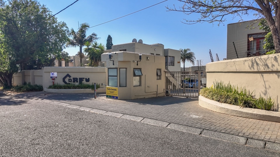 1 Bedroom Property for Sale in Kew Gauteng
