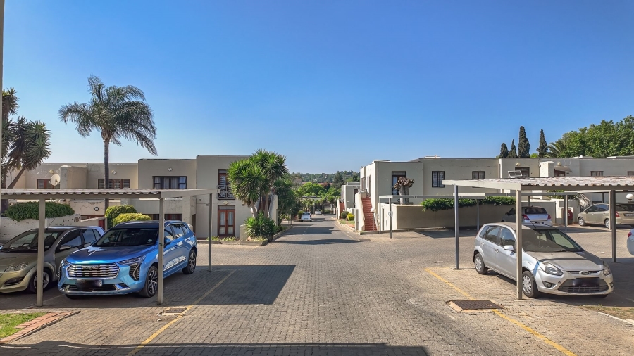 1 Bedroom Property for Sale in Kew Gauteng